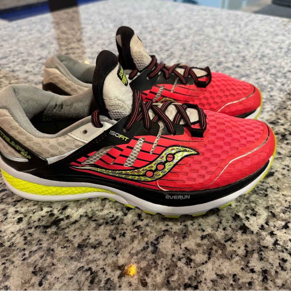 Saucony Triumph ISO 2 Women's Size 9.5  S10290-3